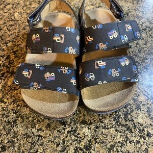 Kids Black Sandals with Fun Print Size8